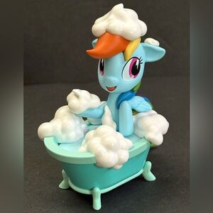 Pop Mart My Little Pony Rainbow Dash Figure Bath Time Pretty Me Up 2023 Hasbro